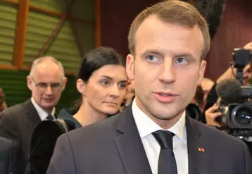 Emmanuel Macron a adressé ses voeux à la profession agricole dans le Puy-de-Dôme.