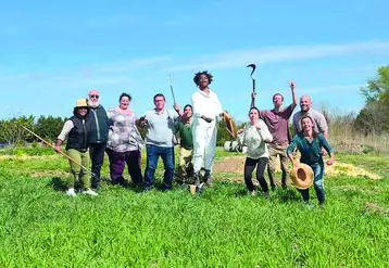 La Paysanne Rit, ce sont des productrices et des producteurs fermiers qui ont uni leurs forces pour ouvrir le premier magasin de producteurs à Issoire. 