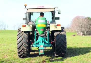 La lutte contre le campagnol se poursuit. 