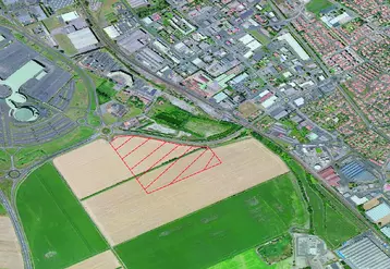 La construction du projet Urban village, matérialisée ici en rouge, concerne 10 ha sur la plaine de Sarliève.