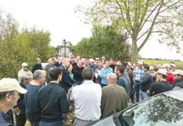 Le 5 septembre dernier, les agriculteurs s'étaient mobilisés en nombre à Entraigues pour refuser une sur-transposition locale d'un arrêté ministériel.