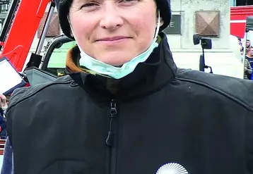 Sabine Tholoniat est productrice de lait dans le Puy-de-Dôme.   