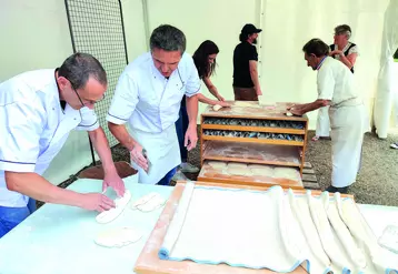 Du stand «atelier carbone» à celui de la fabrication du pain, il n’y a qu’un pas pour découvrir la filière «De la Graine au Pain».