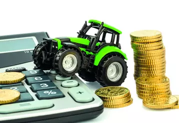 Tracteur sur calculette + pièces