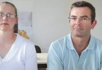 Sabine Tholoniat et Denis Guérin dénoncent «une mauvaise gestion» de la part des dirigeants de la laiterie Garmy et «une responsabilité de l’actionnariat familial» dans ce déclin.