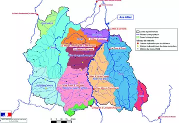 Carte départementale des zones hydrographiques issue du nouvel arrêté cadre sécheresse qui prévoit 11 zones au lieu de 7.