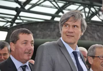 Stéphane Le Foll était présent, jeudi, au Sommet de l'élevage, à Clermont-Ferrand (Puy-de-Dôme). Ici aux côtés de Jacques Chazalet, président de la FRSEA Massif central.