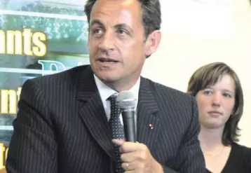 Nicolas Sarkozy a brandi la menace d’un veto à l’OMC, lors de son déplacement en Seine-Maritime.