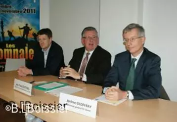De gauche à droite : Eric Gold, conseiller général de Randan, en charge des dossiers concernant la Chaîne des Puys, Jean-Yves Gouttebel, président du Conseil général, Jérôme Geoffray, directeur général de TC Dôme.