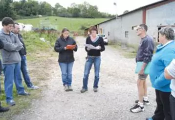 Les différents représentants agricoles ainsi que de la DDT ont sillonné le département afin de constater les pertes de fourrages, en vu de la demande de classement en zone de calamité agricole.