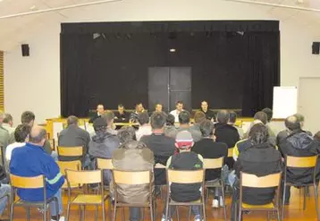 Les producteurs font bloc pour ne rien signer tant que les négociations collectives n'auront pas abouti sur des relations contractuelles équilibrées.