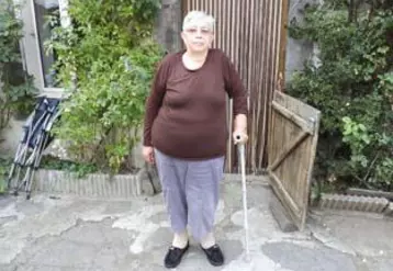 «Je me sens isolée car on ne peut plus communiquer comme on veut, je mets 5 à 10 minutes en marchant pour passer un coup de fil, et encore ça coupe», Pierrette Carbolet.