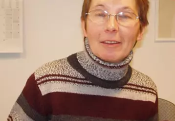 Annie Marret responsable de la Petite Région Agricole Livradois-Forez explique tout l'intérêt de bien préparer l'arrêt de son activité pour un agriculteur.