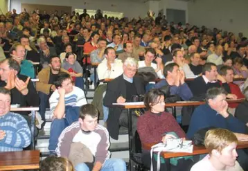 Affluence. D’Auvergne, du Limousin, de Bourgogne ou de Rhône-Alpes, les éleveurs se sont mobilisés en masse, pour participer aux états généraux de la filière ovine.