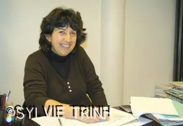 Josiane Chaussaroux : « La situation en matière de cellules s’est dégradée en 3 ans : de 256.000 cellules / ml de lait en 2007, nous sommes passés à 303.000 en 2009. Et cette dégradation se confirme pour 2010. »