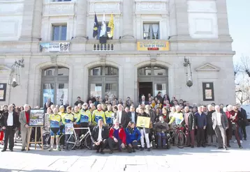 100 jours avant l’étape, les acteurs du département qui se mobilisent pour le Tour se sont réunis au Puy.