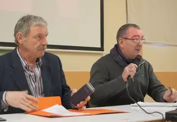 Jean-Louis Duron, administrateur, et Jacques Beaudoin, président. 
« J’assume. Nous avons fait le choix de soutenir la production cette année » a expliqué le président, suite aux remarques dues au mauvais résultat annuel de la coopérative.