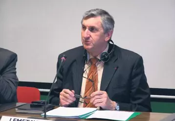 Jean-Michel Lemétayer, nouveau président du COPA, veut mobiliser tous les moyens du syndicalisme agricole pour faire respecter les exploitants agricoles.