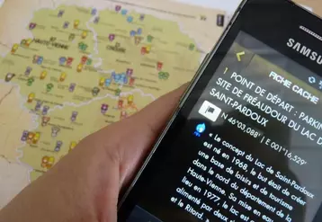 Nouveauté 2013, les détenteurs de smartphone peuvent désormais se passer de GPS grâce à une application gratuite disponible sur Android et Iphone.