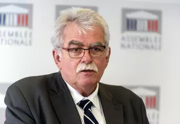 André Chassaigne, député du Puy-de-Dôme mène depuis plusieurs années le combat pour des retraites agricoles décentes.