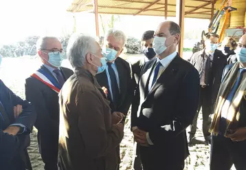 Visite dans le Puy-de-Dôme du Premier Ministre Jean Casteix et du Ministre de l'Agriculture Julien de Normandie