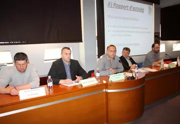 La filière veaux des Monts du Velay-Forez était en assemblée générale le 29 mars au Puy.