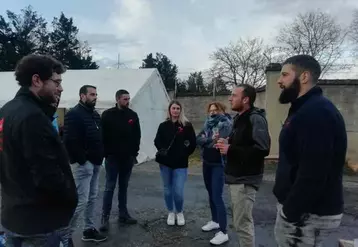 Blocage de la centrale d'achat à Yzeure dans l'Allier.