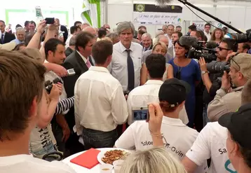 Stéphane Le Foll a parcouru les allées du salon, attentif aux interventions des uns et des autres.