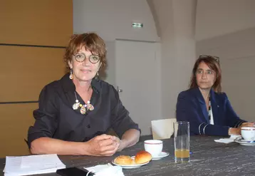 La présidente du Conseil départemental Marie-Agnès Petit avec sa directrice de cabinet Karine Vincent.