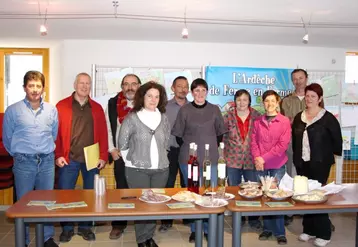 Elus du secteurs et participants s’étaient rassemblés, jeudi dernier, pour présenter l’opération et ses retombées.