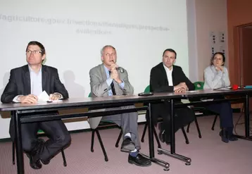 De gauche à droite : Yves Soulhol, Bernard Valleix, Yannick Fialip et Marie-Sophie Dedieu.