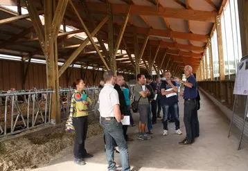 Les groupes d’agriculteurs ont visité le Gaec des Rosiers durant toute la journée du 6 juin.