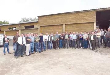 Les participants à l’assemblée générale du Herd-book salers ont visité en avant-première la nouvelle station.