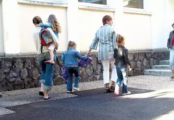 Malgré la probable stabilité des effectifs des élèves du primaire, l’encadrement scolaire sera revu à la baisse en 2012.