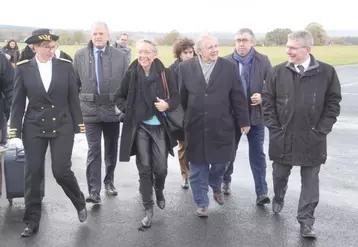 Élisabeth Borne, ministre des Transports, a été accueillie, notamment, par Jacques Mézard, ministre de la Cohésion des territoires.