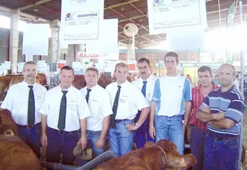 Les éleveurs du Cantal à Limoges (absents sur la photo : le Gaec Lavigne, le Gaec Souvignet et Bernard Mirmont).