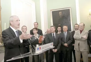 Trois ans après sa prise de fonction, Paul Mourier quitte le Cantal pour rejoindre le Var.