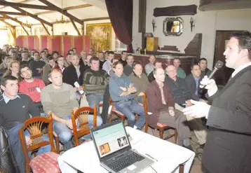 Vincent Chatellier est intervenu lors de l’assemblée générale du syndicat du Contrôle laitier du Cantal.