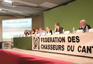 Les chasseurs étaient réunis en assemblée générale, samedi 11 avril à la Halle de Lescudilliers, à Aurillac.