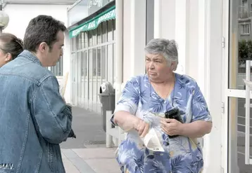 Les syndicalistes ont reçu le soutien de la population lors d’une diffusion de tracts devant la gare SNCF d’Aurillac.