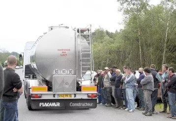 La mobilisation est montée en puissance ce week-end à Saint-Mamet, avant la décision de la FDSEA mardi de lever le “blocage” partiel.