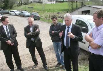 Jean-François Verdier a accueilli sur son exploitation le patron de SVA.