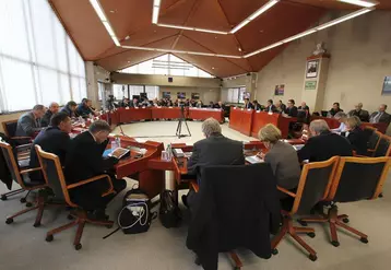 Le budget primitif 2015 a été approuvé par les deux tiers des conseillers moins huit abstentions.