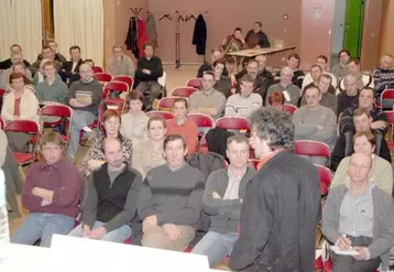 Jean-Pierre Lemarchand a expliqué aux agriculteurs du GVA les évolutions climatiques prévisibles.