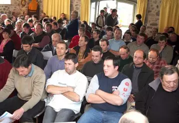 Plus de 150 producteurs ont participé début décembre à Jussac à l’assemblée générale du syndicat départemental de Contrôle laitier.