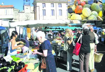 En 10 ans, le marché paysan d’Apt a su fédérer à la fois un important groupe de producteurs et d’éleveurs et des consommateurs curieux de découvrir leurs produits.