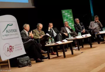 L'­­ensemble des représentants syndicaux français ont été conviés au colloque.