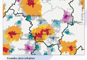 Les aires urbaines du Limousin sont clairement positionnées à l’Ouest et près des grands axes routiers.