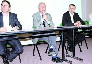 De gauche à droite : Yves Soulhol, Bernard Valleix, Yannick Fialip et Marie-Sophie Dedieu.