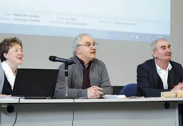 De gauche à droite, Béatrice Giral-Viala, directrice, Patrick Boulenc, responsable schéma Lacaune lait, et Joël Agulhon, vice-président d’Ovi-Test.